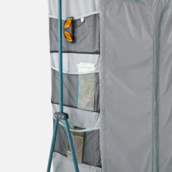 Quechua Grande Armoire Pliable Et Compacte Pour Le Camping - Confort 12 Quechua Grande Armoire Pliable Et Compacte Pour Le Camping - Confort -Matériel De Camping grande armoire pliable et compacte pour le camping confort 4